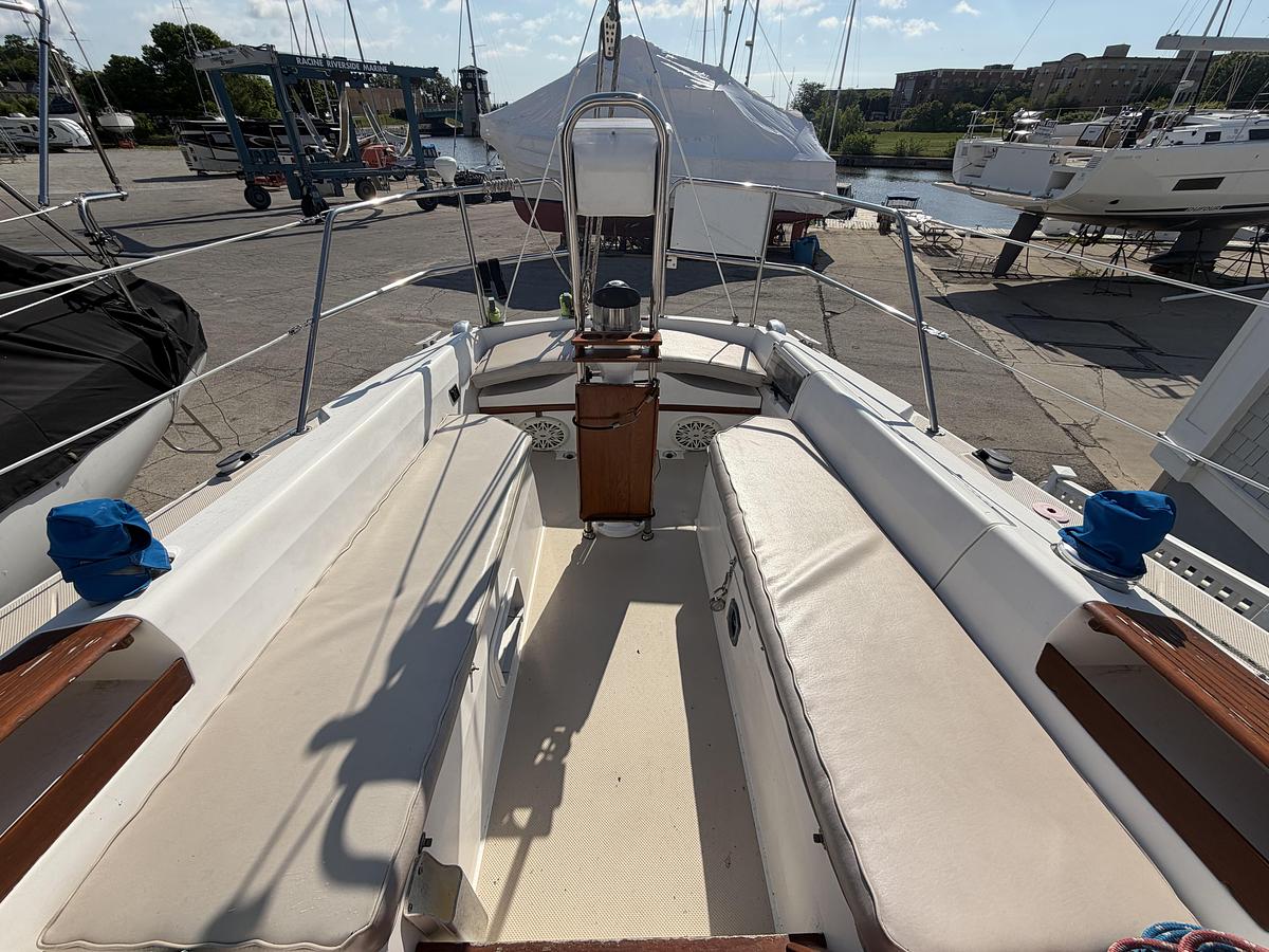 Used 1988 Catalina 30 MKII Tall Rig