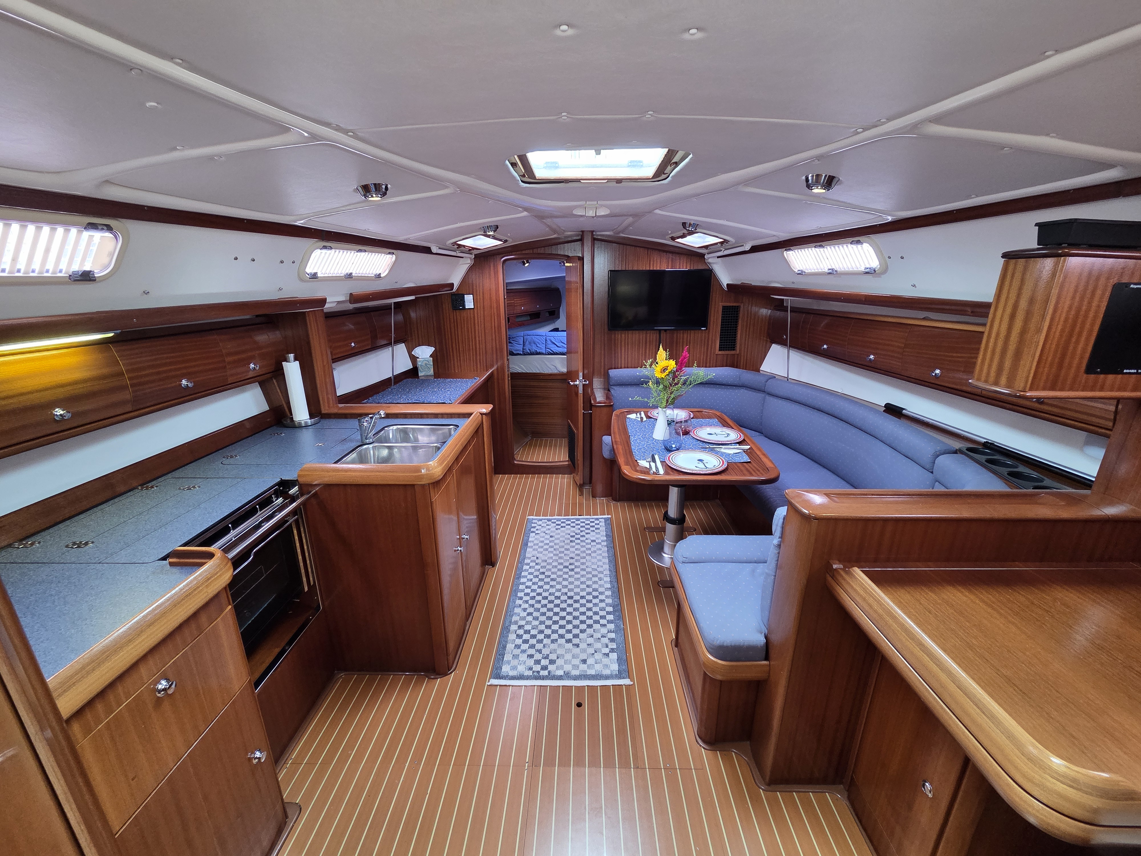 Used 2004 Bavaria 38