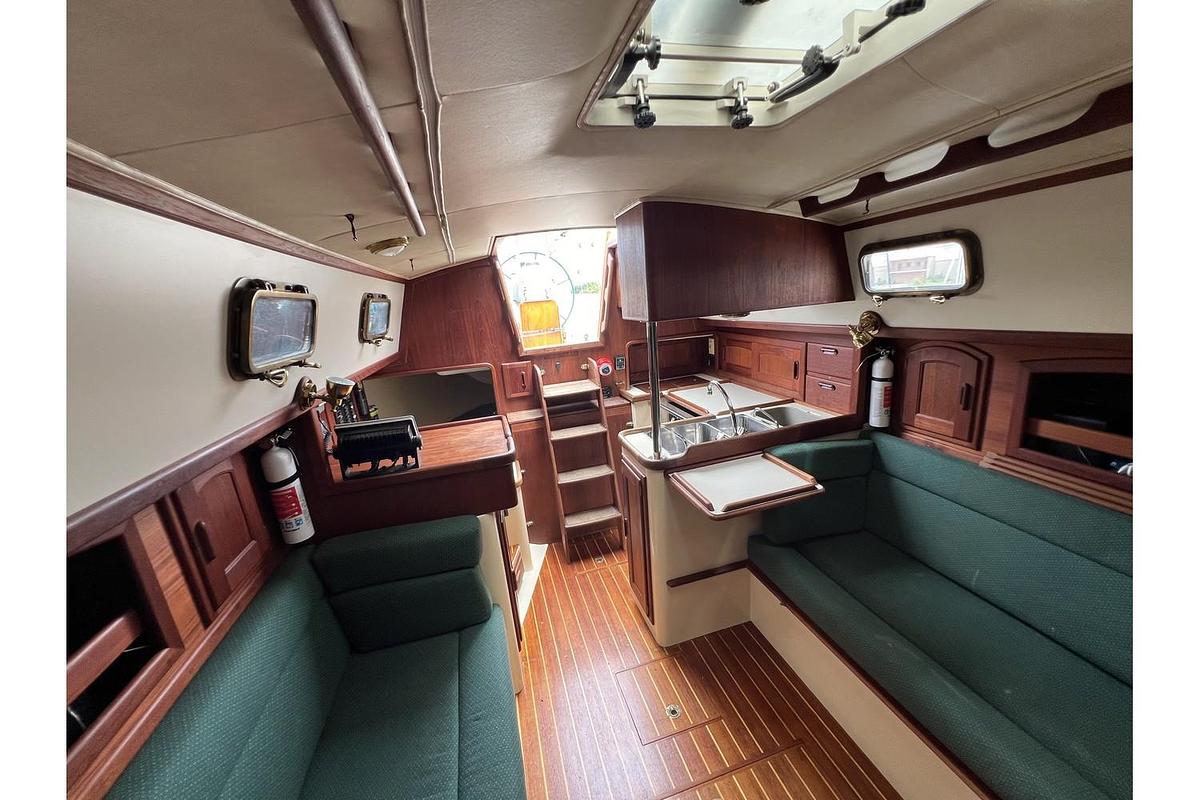 Used 1994 Pacific Seacraft 34