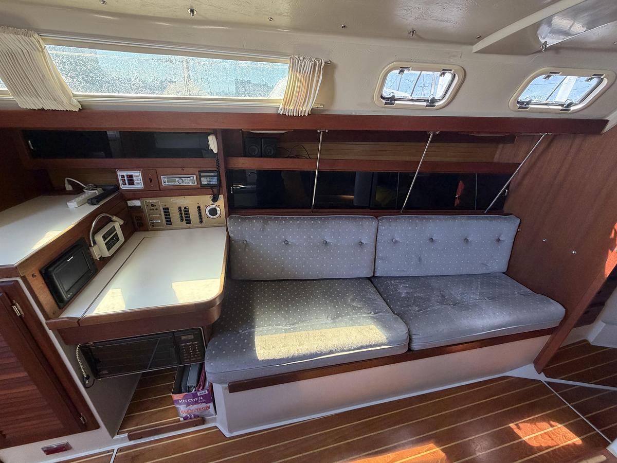Used 1987 Catalina 34