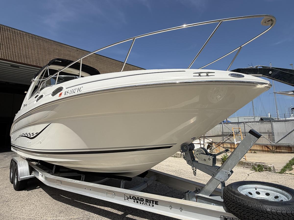 Used 2004 Sea Ray Sundancer 260