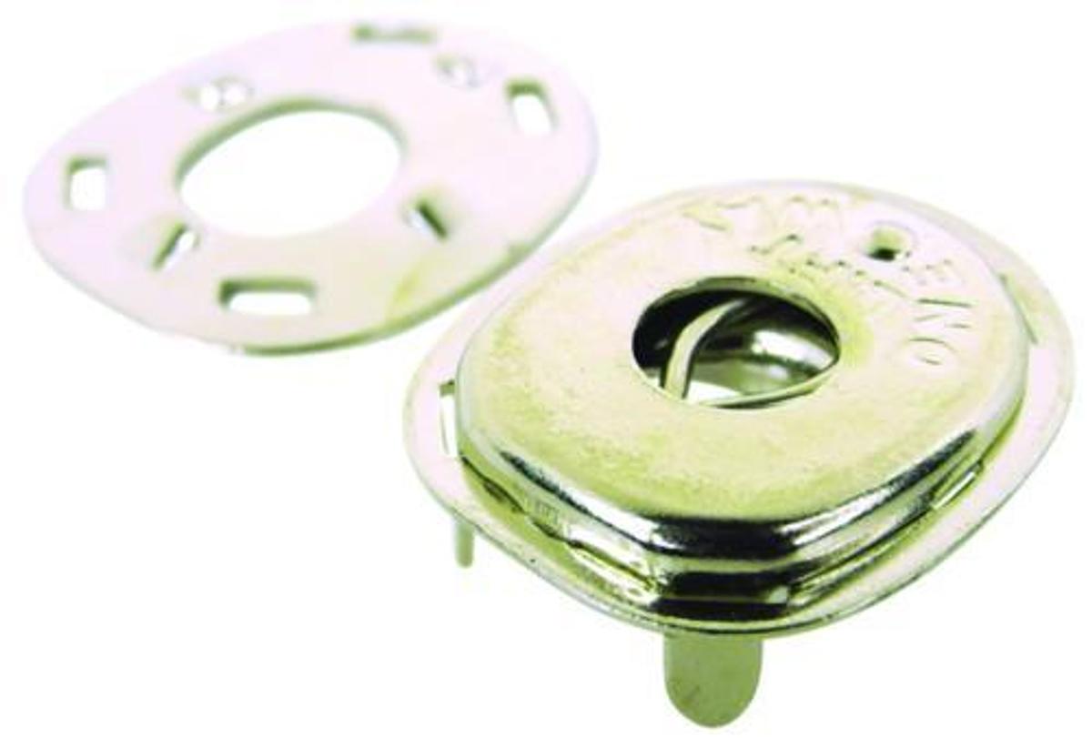 Eyelet Sockets With Clinch Plates