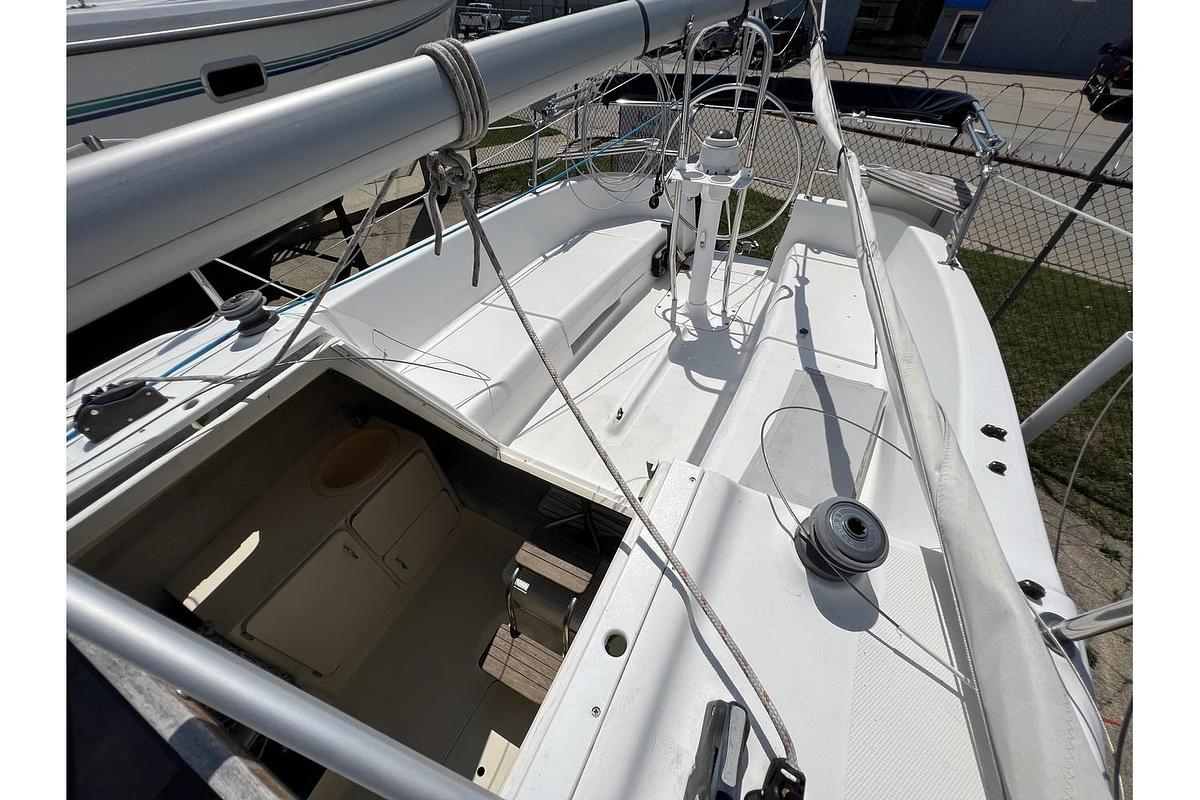 Used 2007 Marlow-Hunter 25