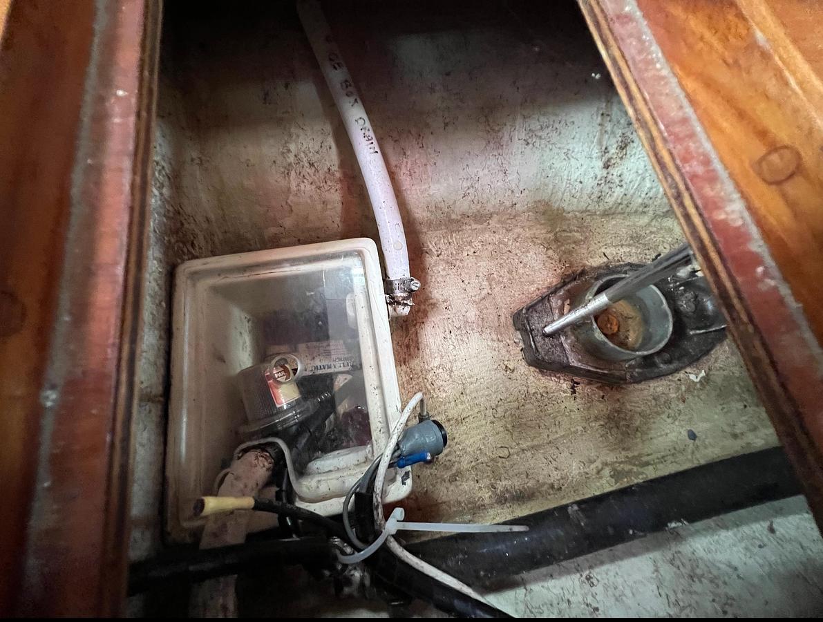 Used 1996 Caliber 35 LRC