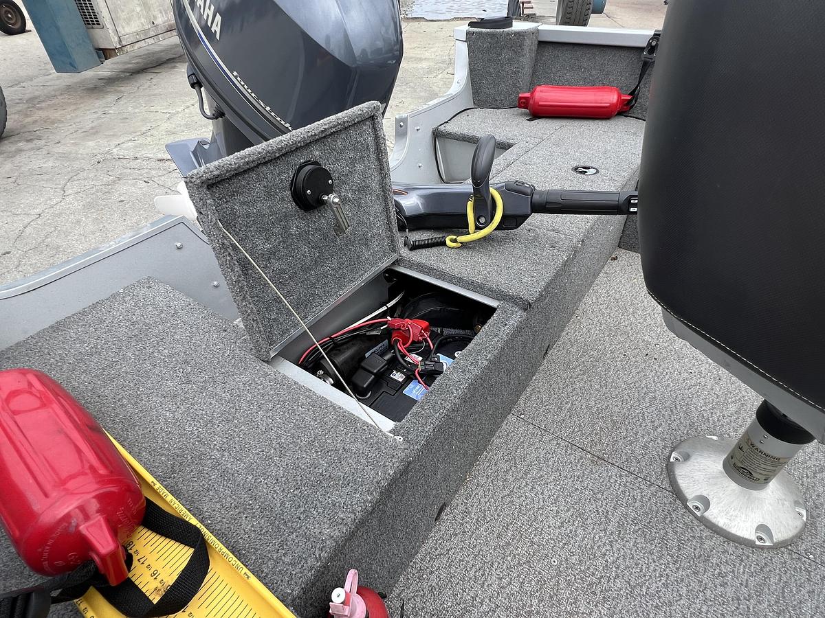 Used 2014 Alumacraft Competitor 165 Tiller