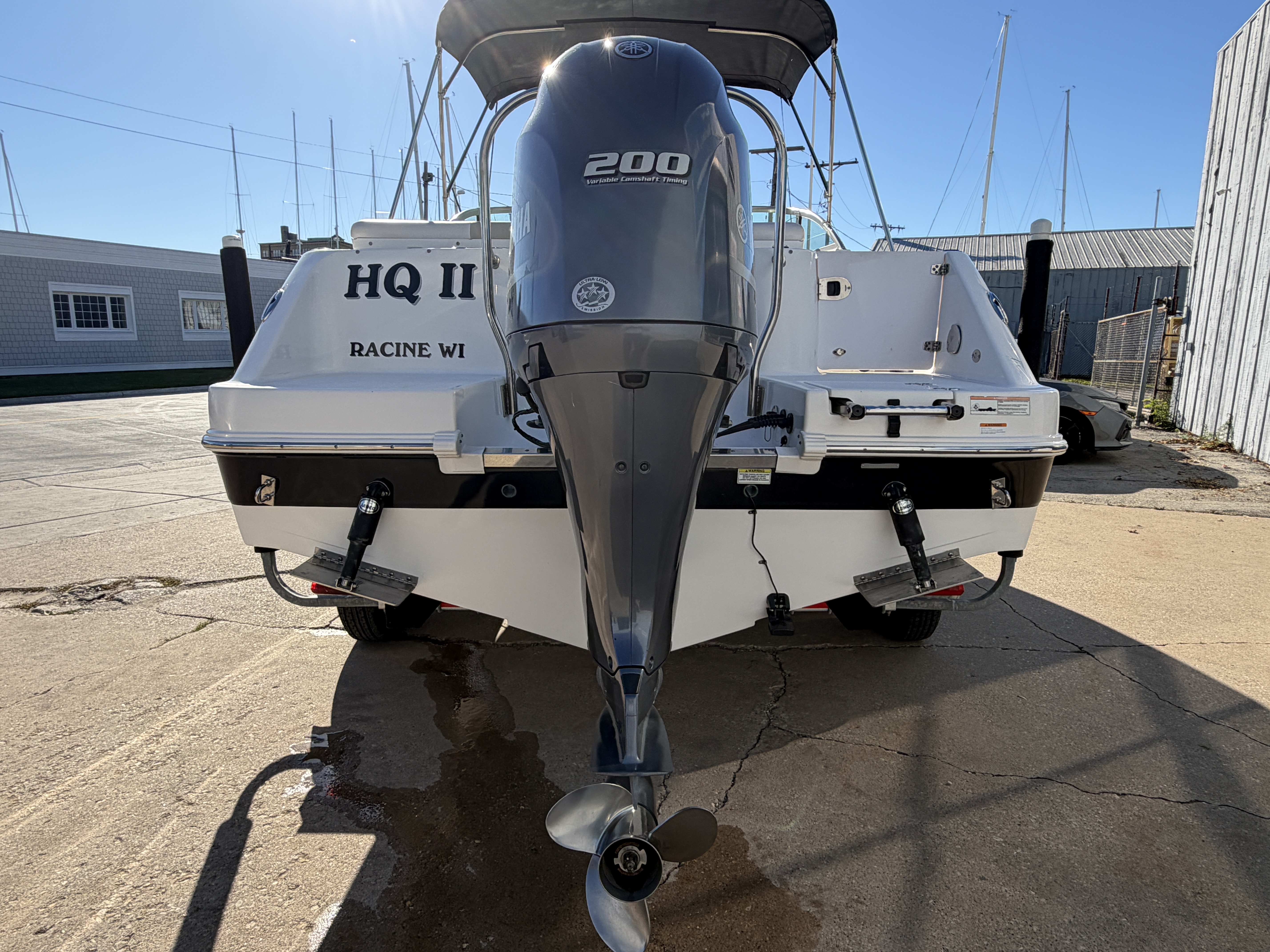 Used 2014 Robalo R227 Dual Console
