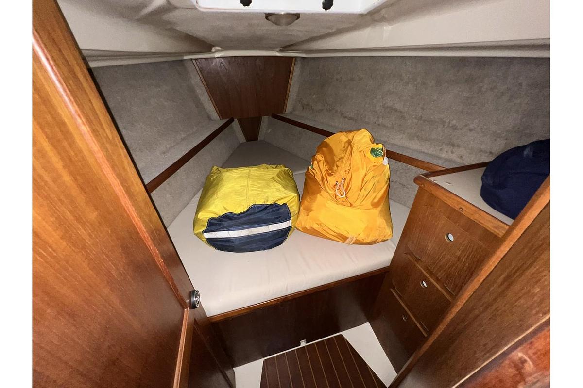 Used 1988 Hunter 333