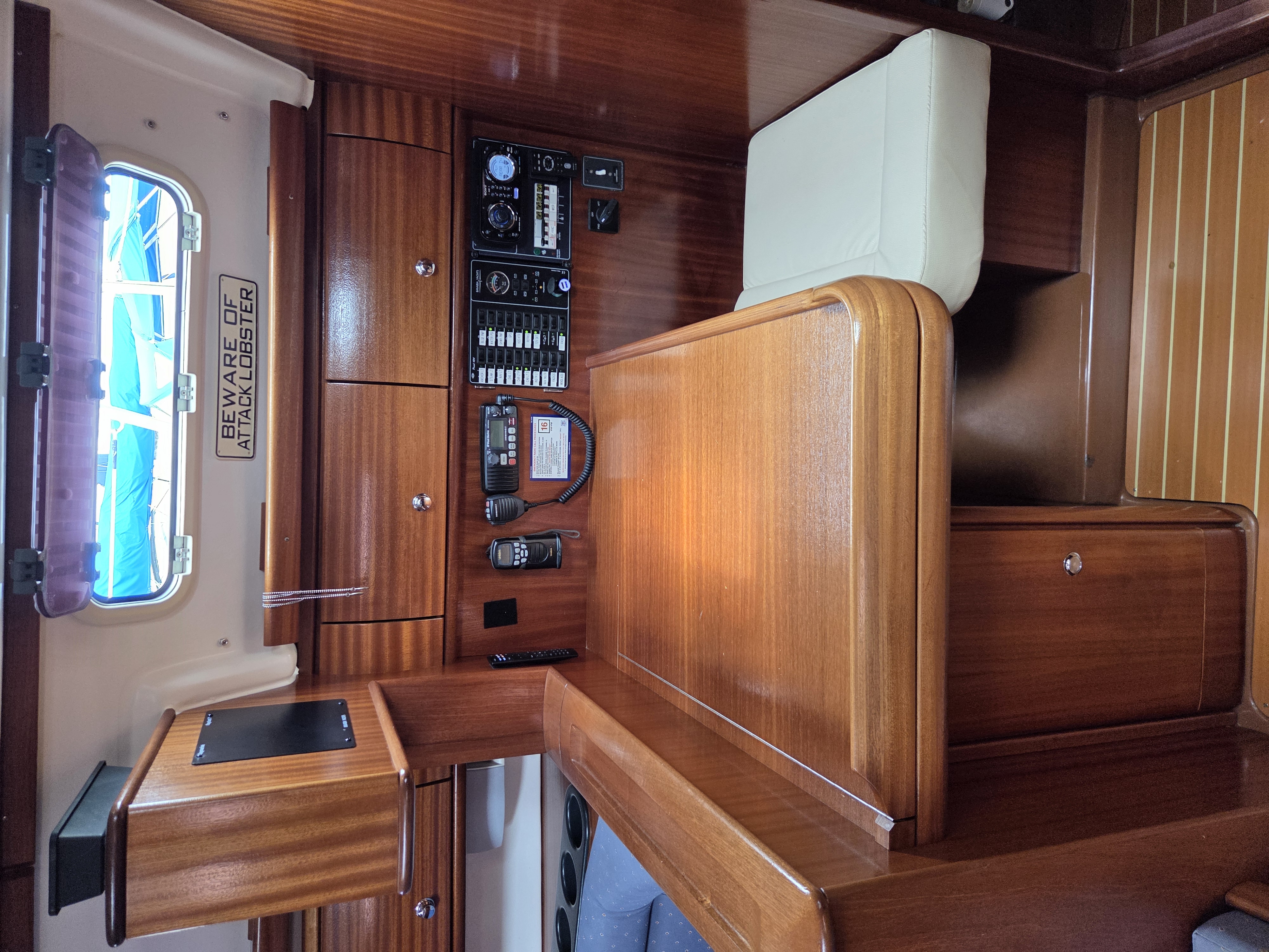 Used 2004 Bavaria 38