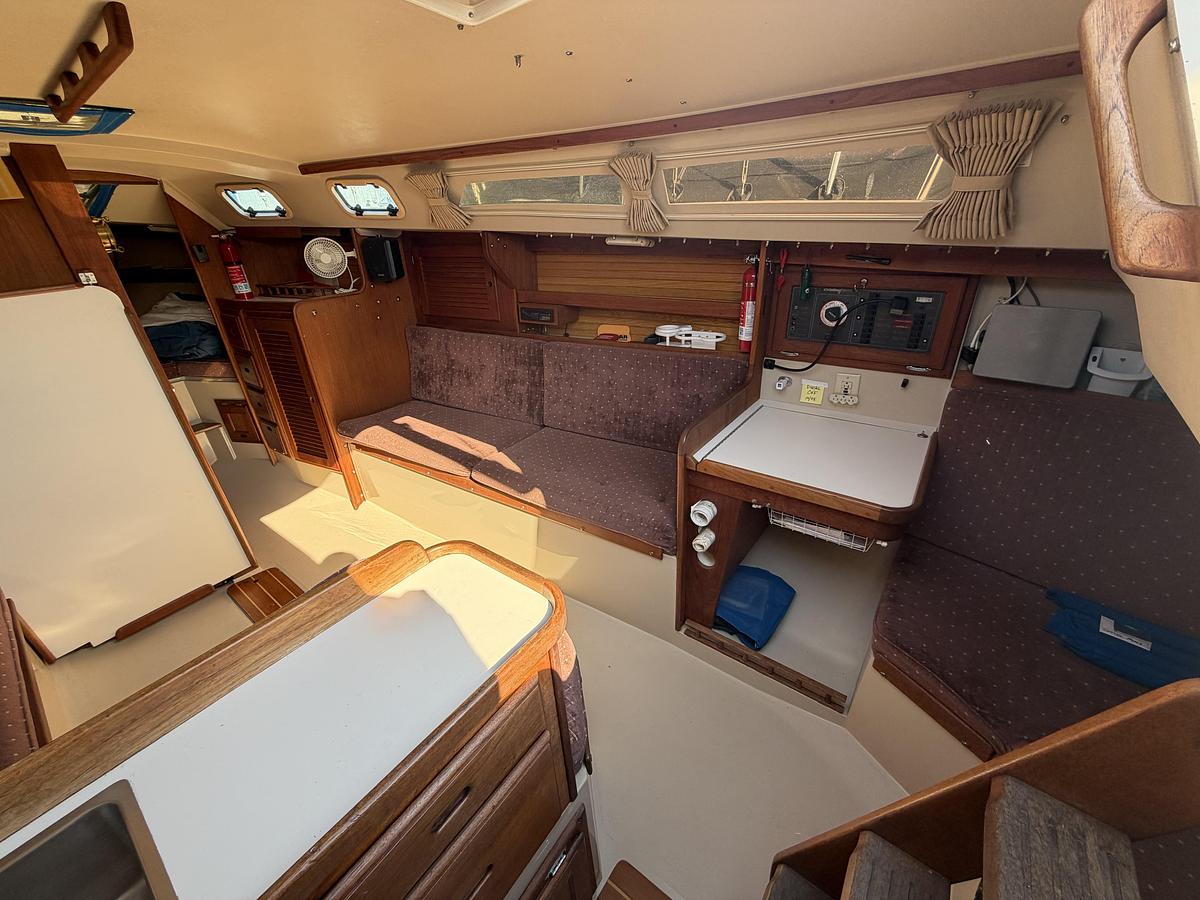 Used 1988 Catalina 30 MKII Tall Rig