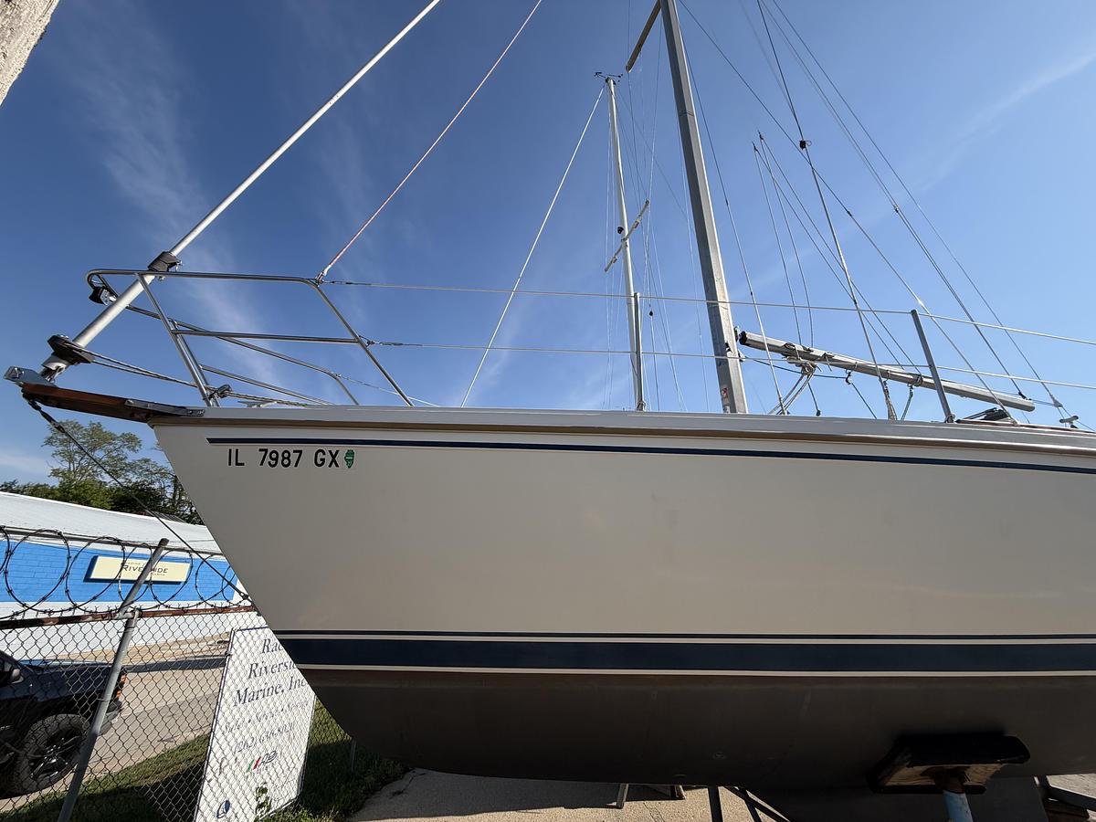 Used 1988 Catalina 30 MKII Tall Rig