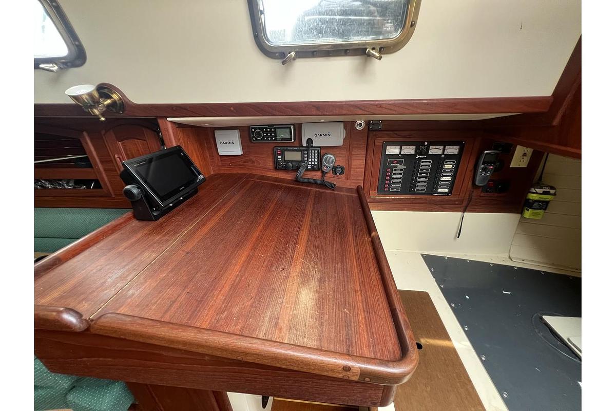 Used 1994 Pacific Seacraft 34