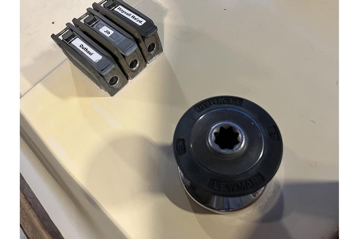 Used 1987 Bayfield 32C