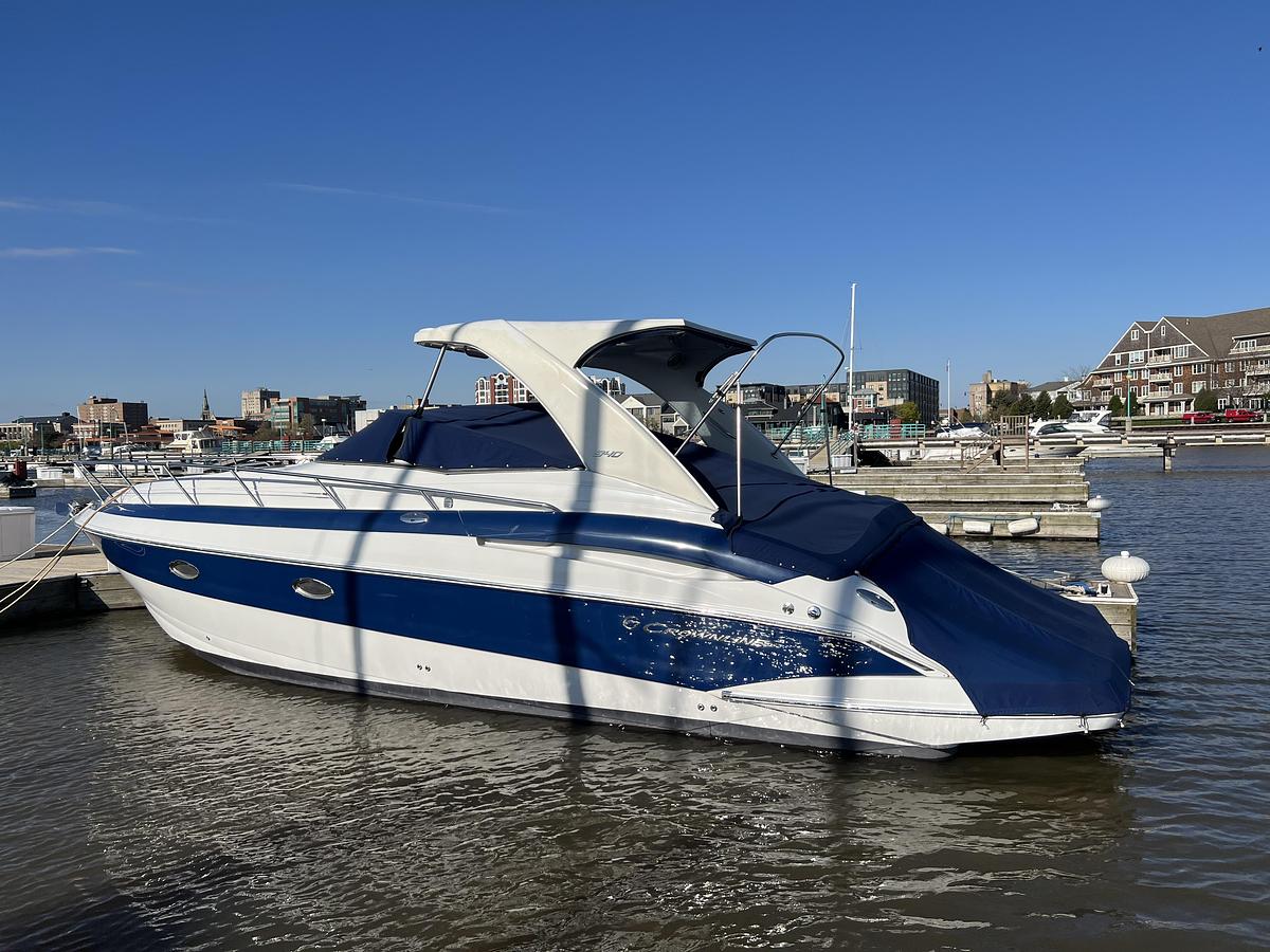 Used 2008 Crownline 340 CR