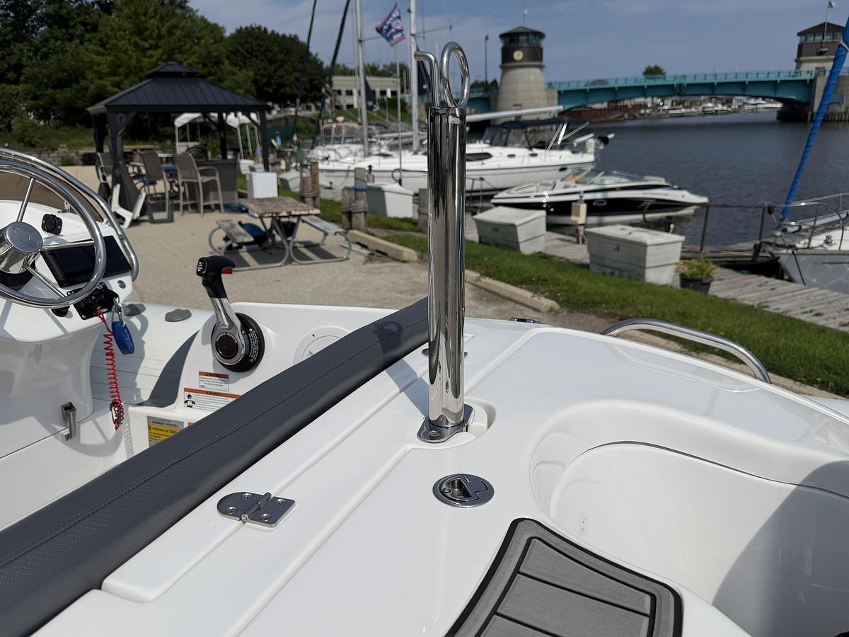 Used 2022 Walker Bay Generation 450