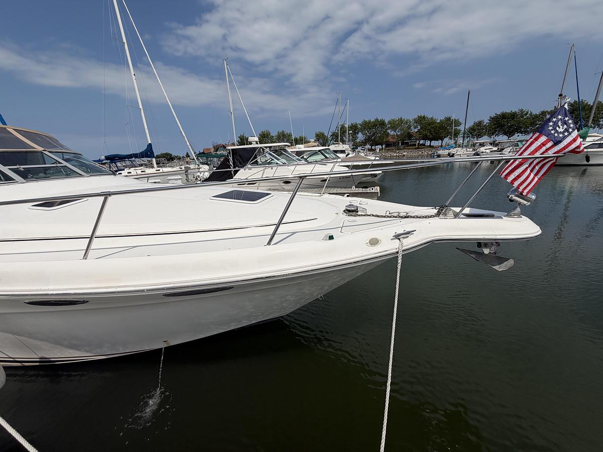 Used 1999 Sea Ray Sundancer 330