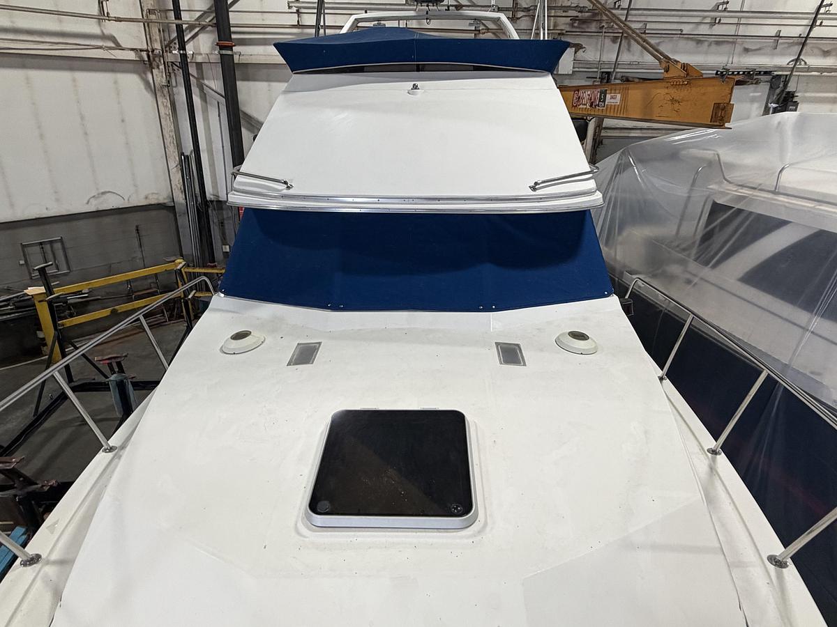 Used 1986 Bayliner 3270