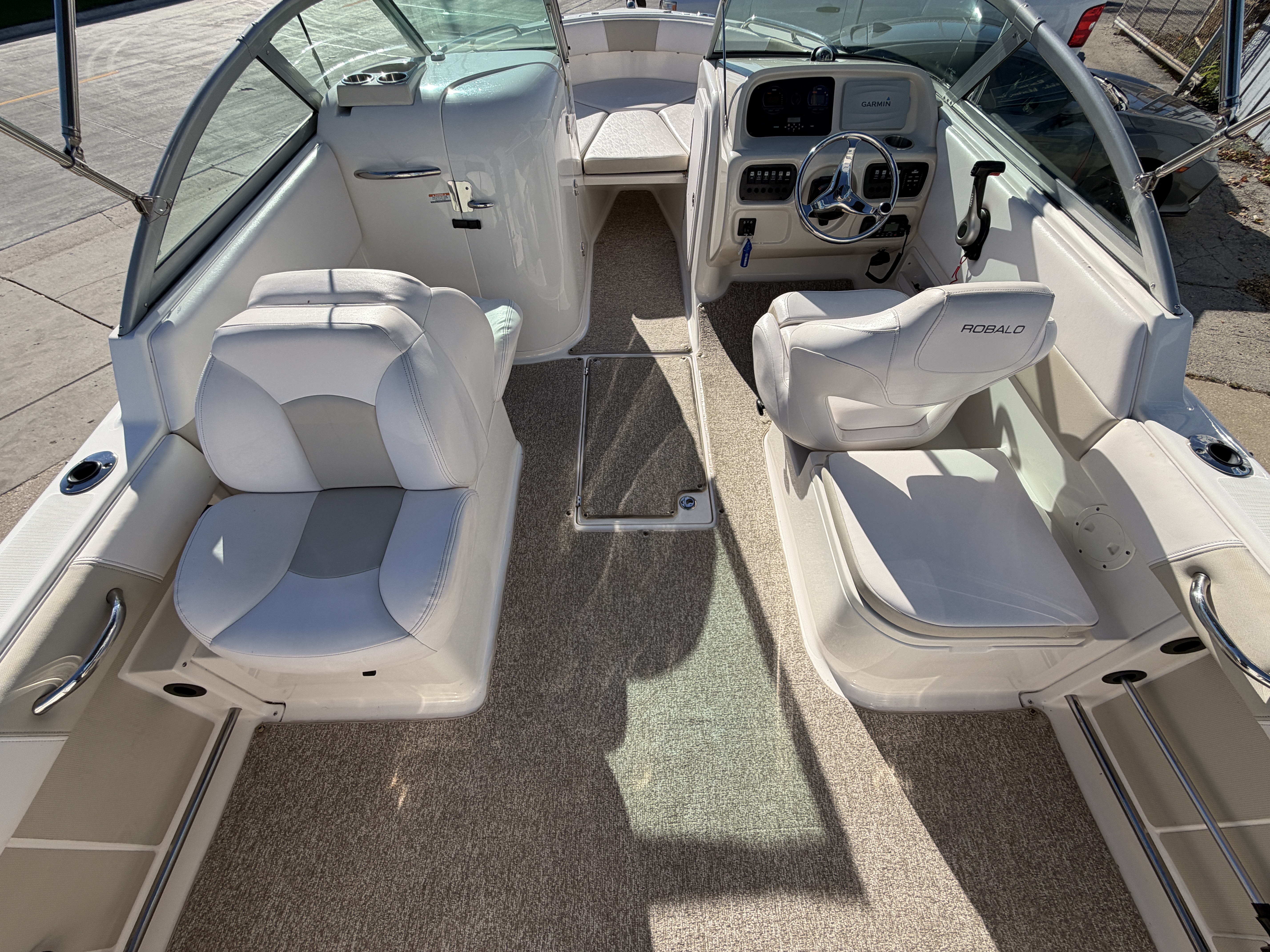 Used 2014 Robalo R227 Dual Console