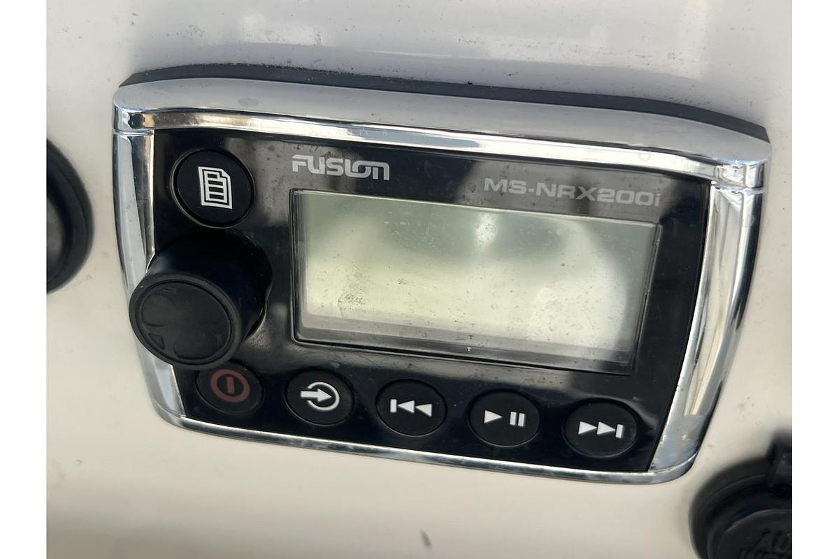 Used 2015 Boston Whaler 220 Outrage