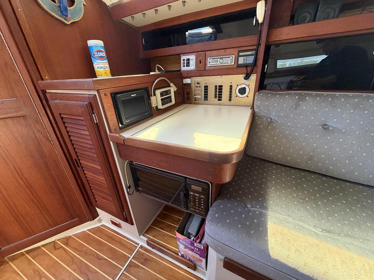 Used 1987 Catalina 34