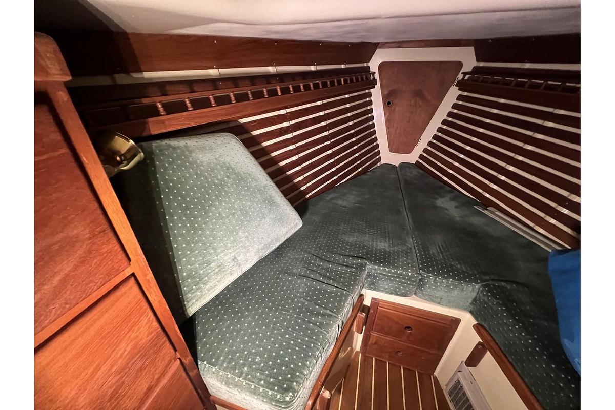 Used 1987 Bayfield 32C