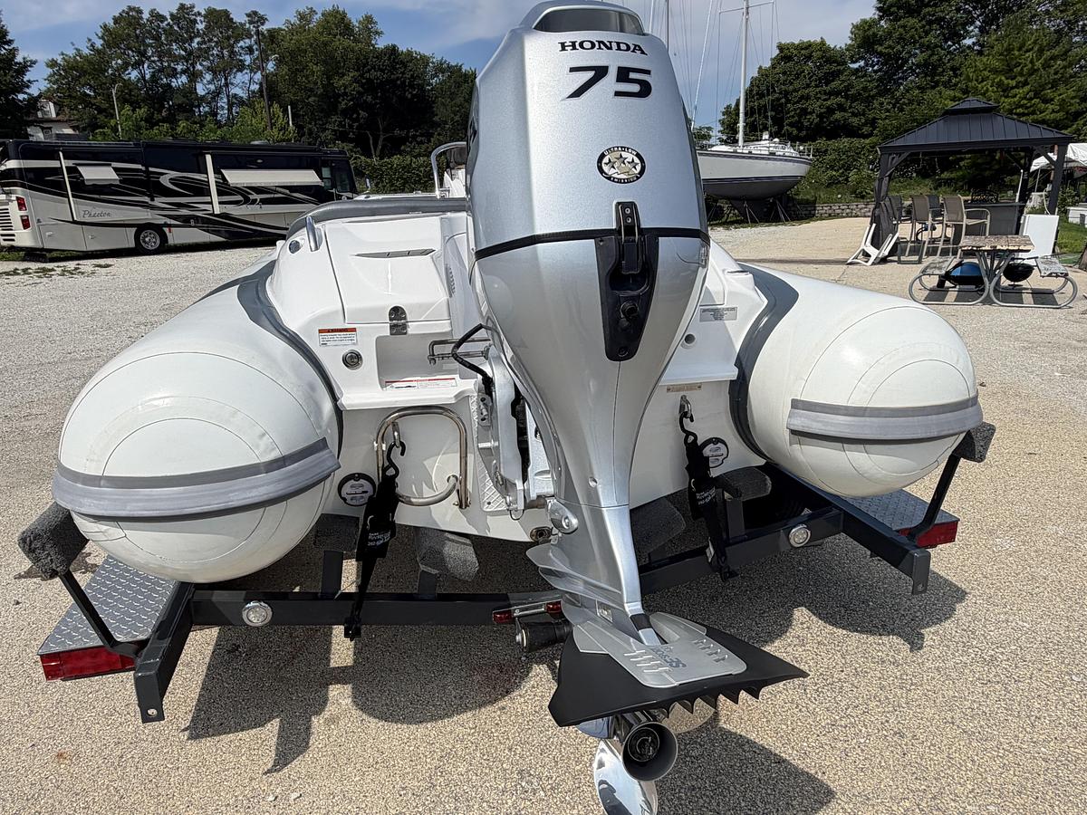 Used 2022 Walker Bay Generation 450