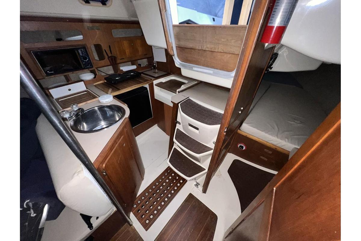 Used 1988 Hunter 333