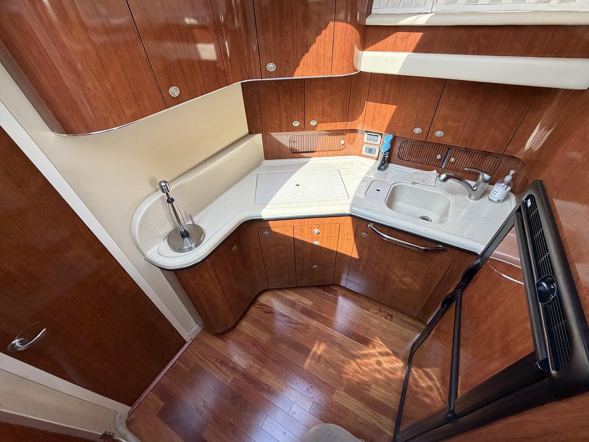 Used 2004 Sea Ray 390 Motor Yacht