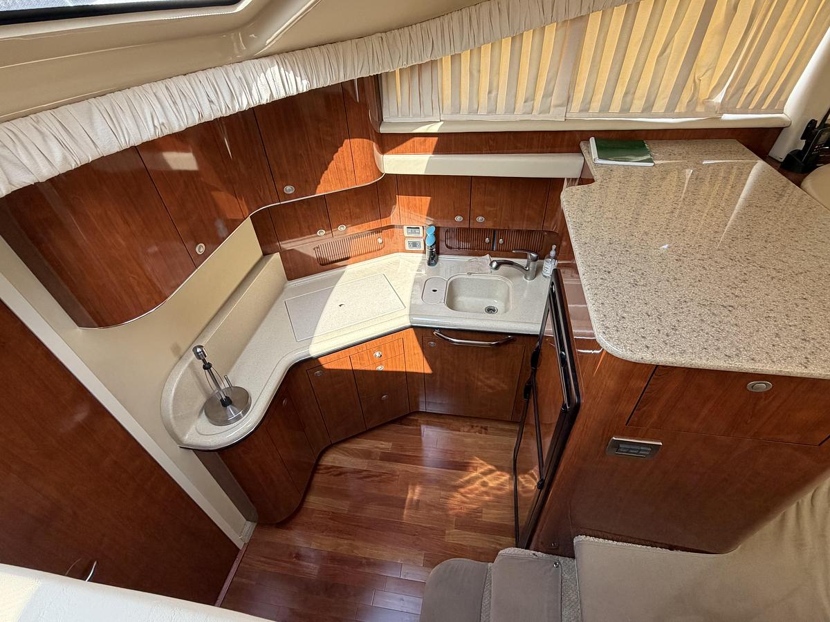 Used 2004 Sea Ray 390 Motor Yacht
