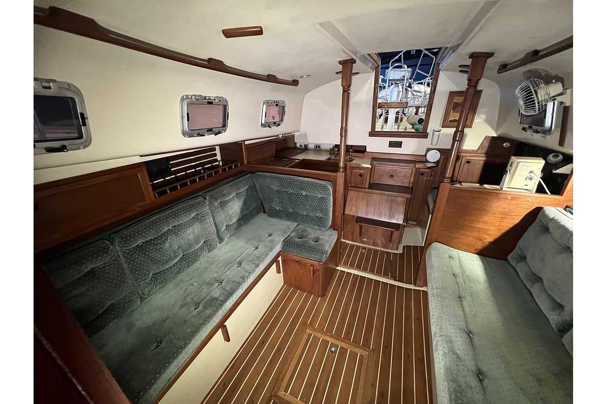 Used 1987 Bayfield 32C