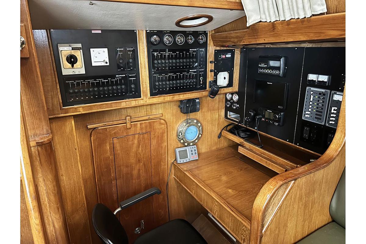 Used 1987 Oyster 46.5