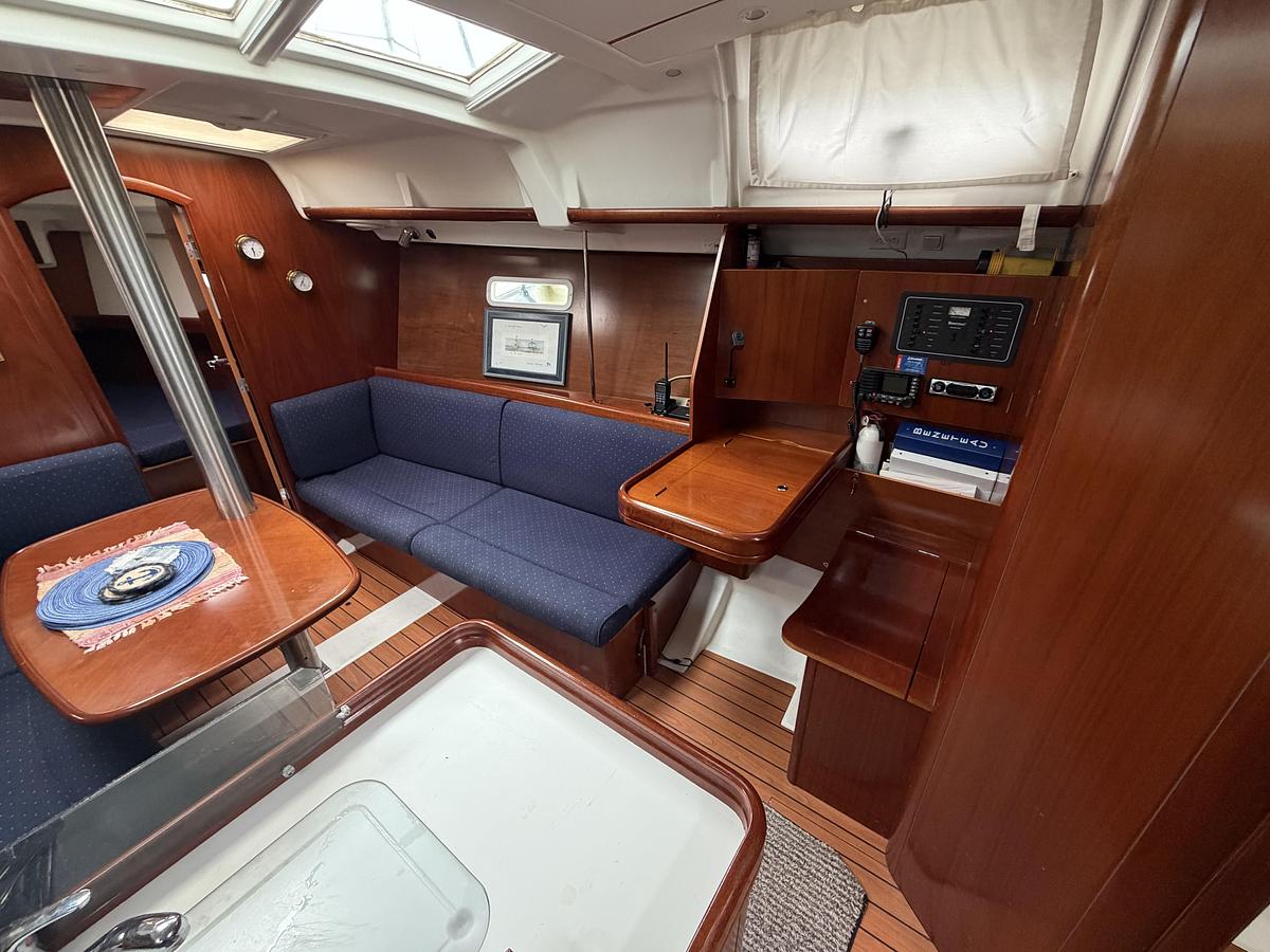 Used 2005 Beneteau 373