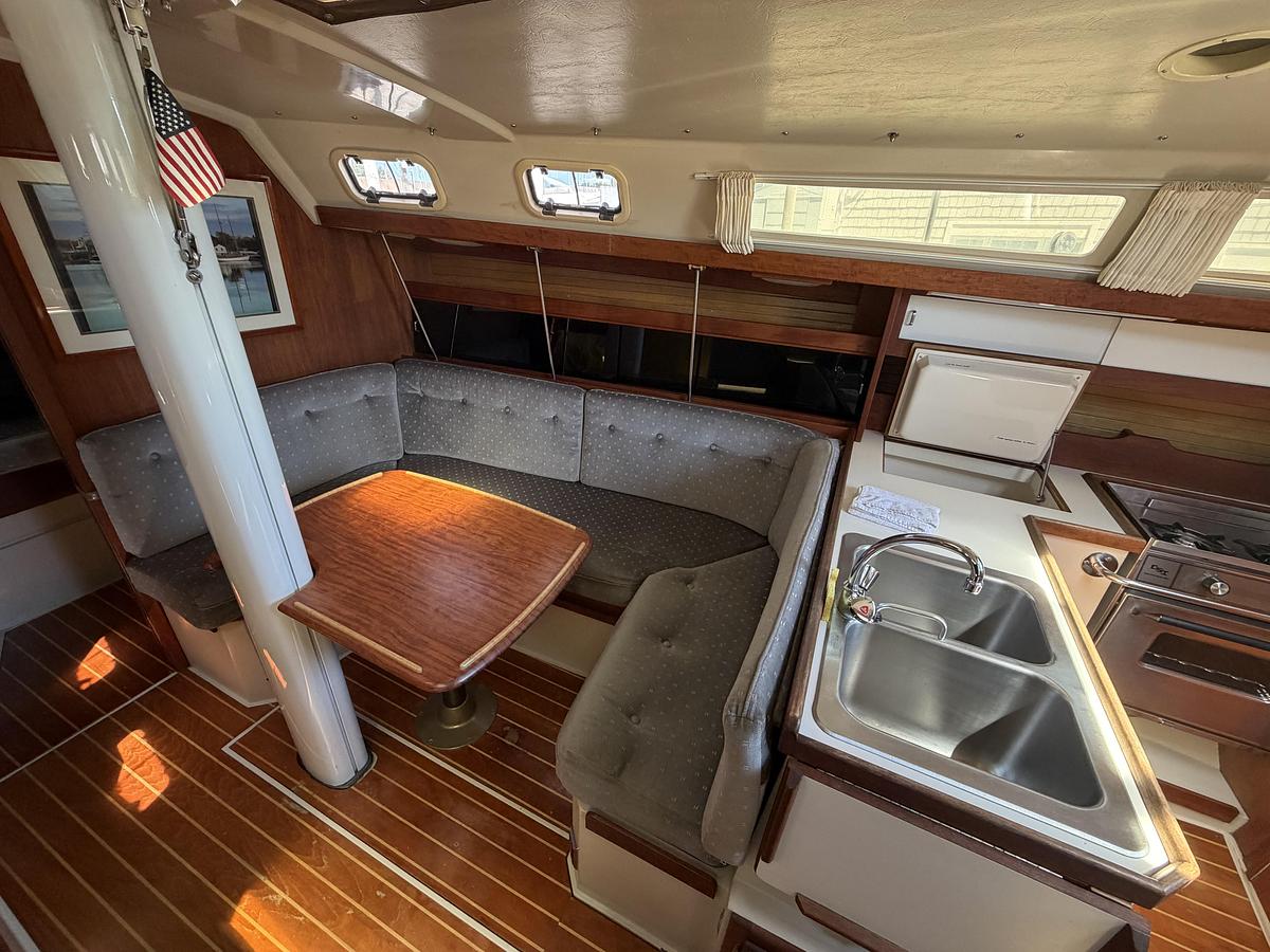 Used 1987 Catalina 34