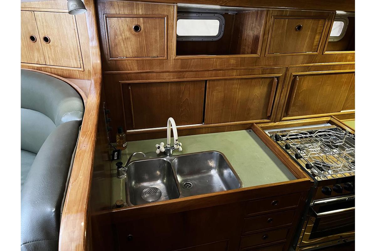 Used 1987 Oyster 46.5