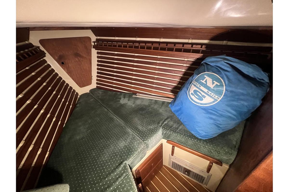 Used 1987 Bayfield 32C