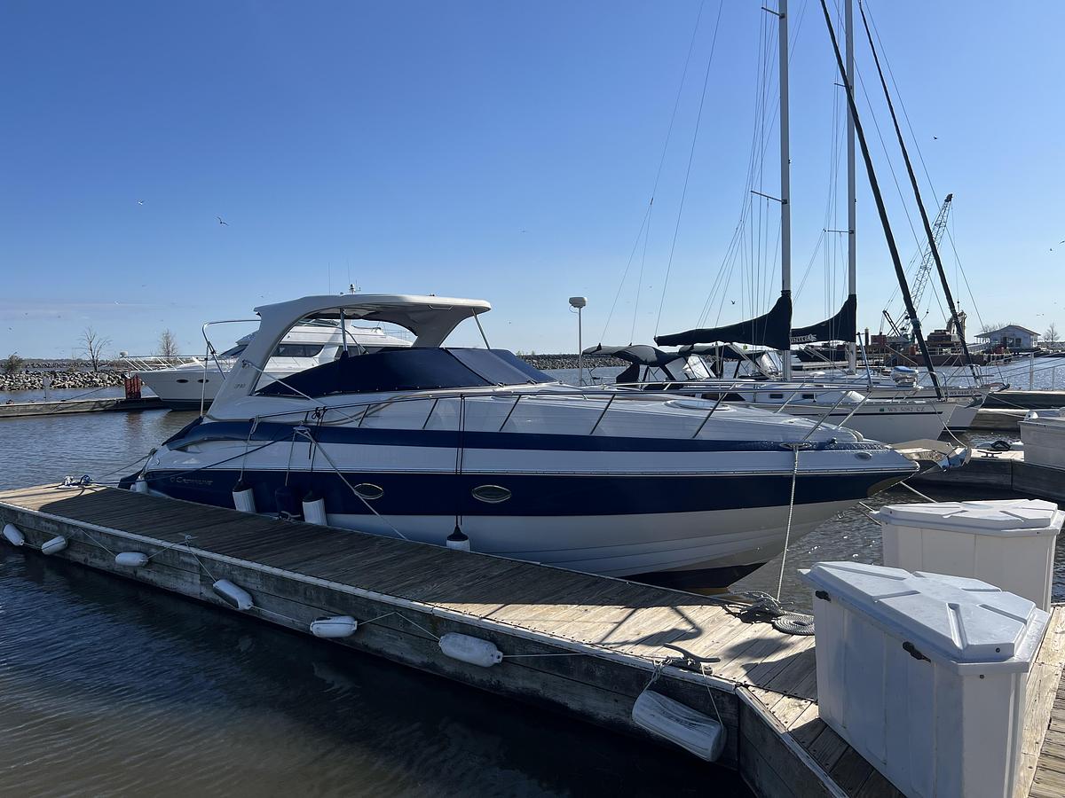 Used 2008 Crownline 340 CR