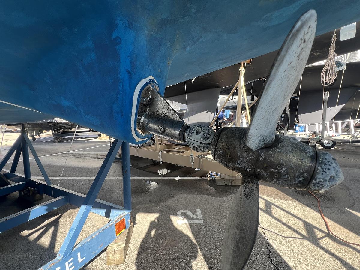 Used 1996 Caliber 35 LRC