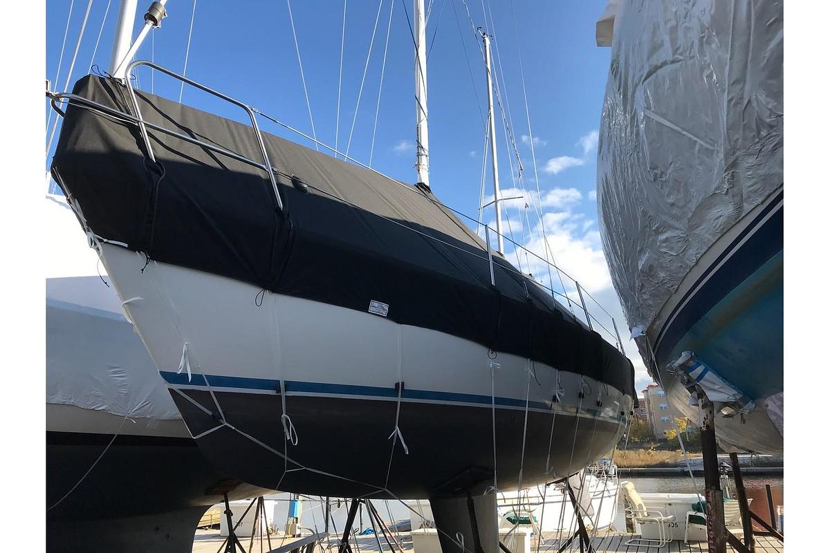 Used 1983 Marlow-Hunter 27 Cherubini