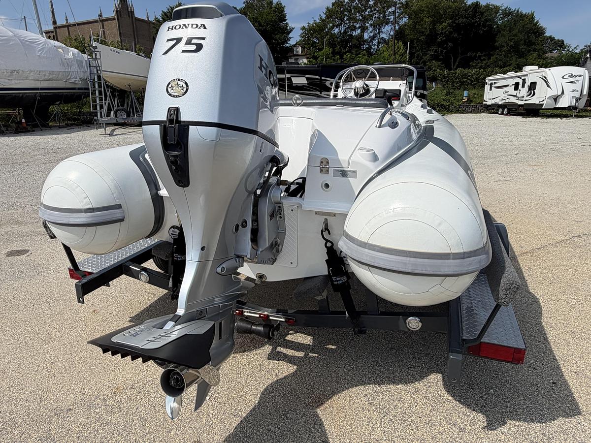 Used 2022 Walker Bay Generation 450