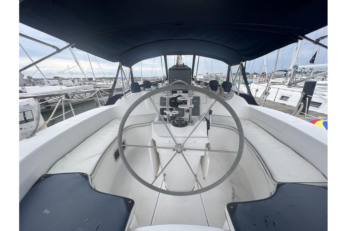 Used 2000 Hunter 410