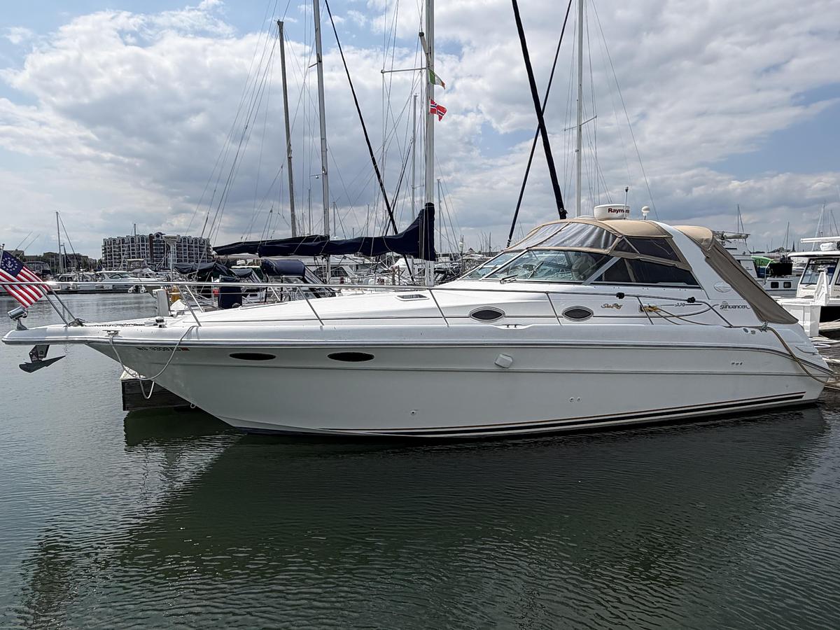 Used 1999 Sea Ray Sundancer 330