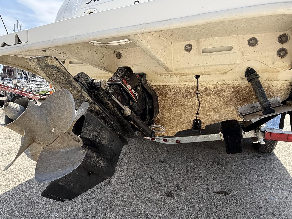 Used 2004 Sea Ray Sundancer 260