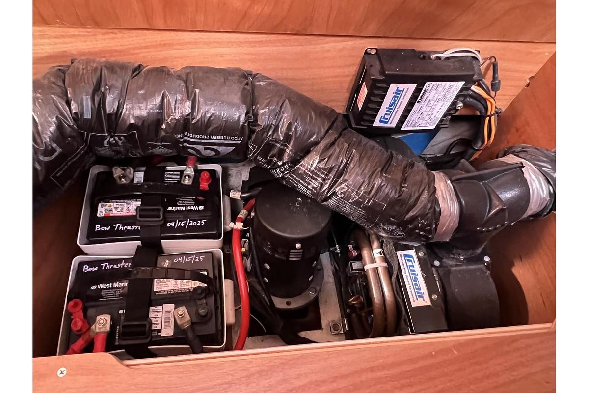 Used 2012 Beneteau Oceanis 45