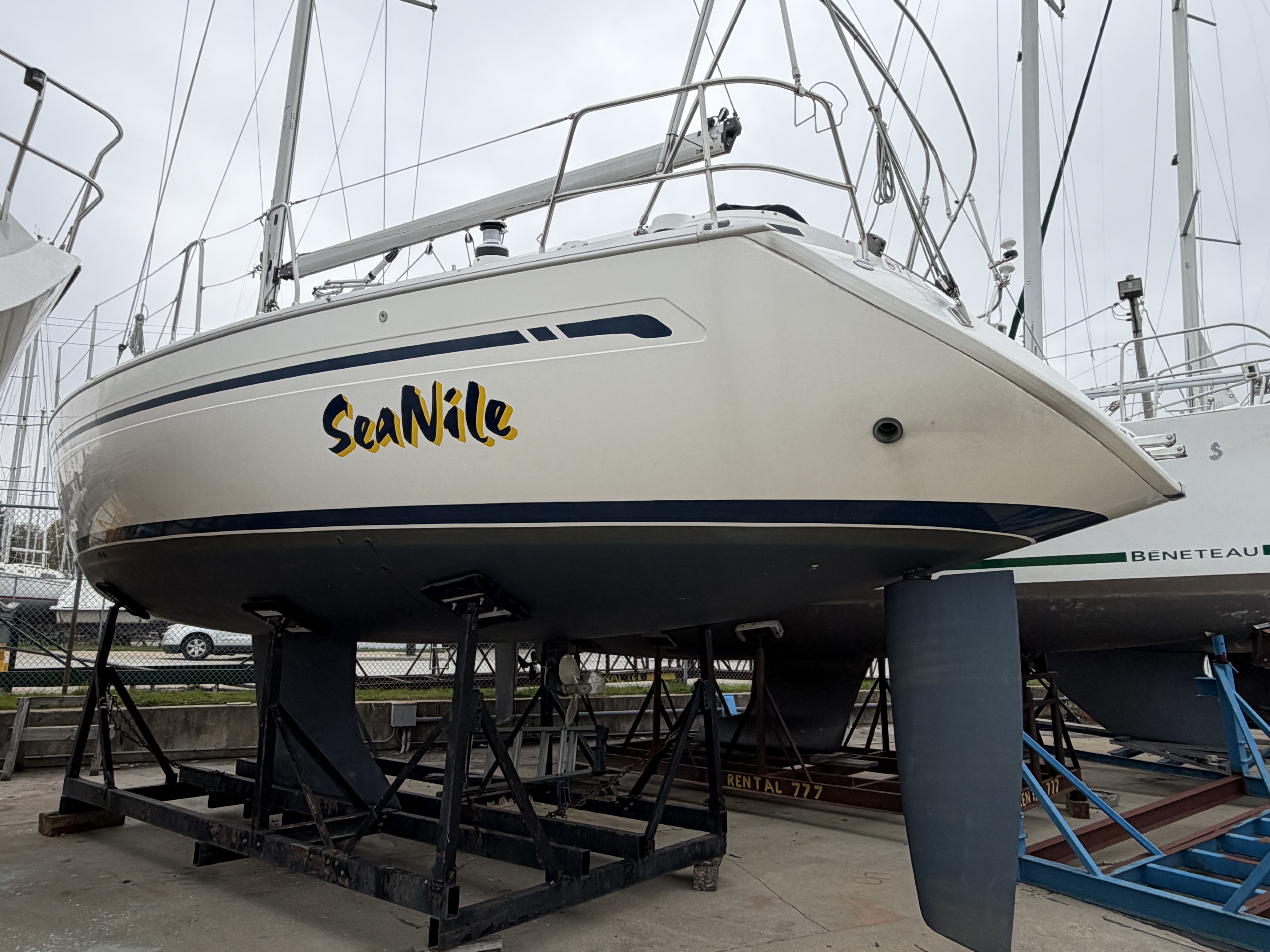 Used 2004 Bavaria 38