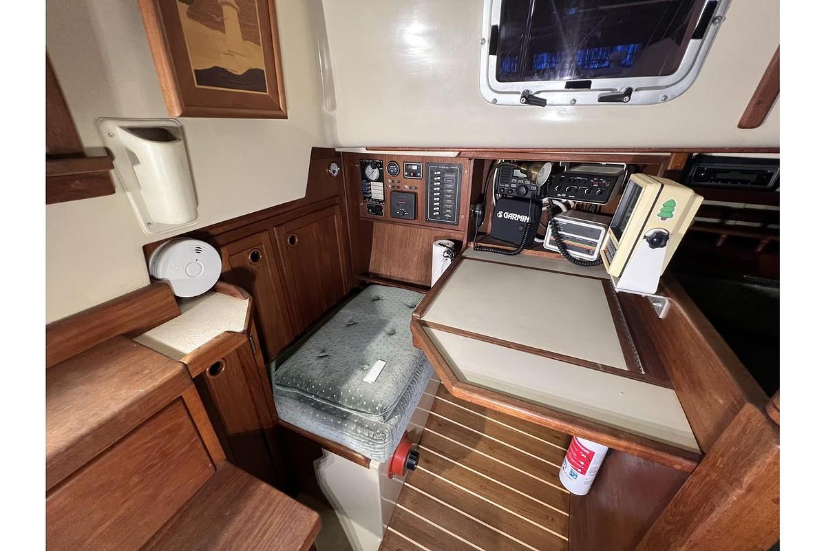 Used 1987 Bayfield 32C