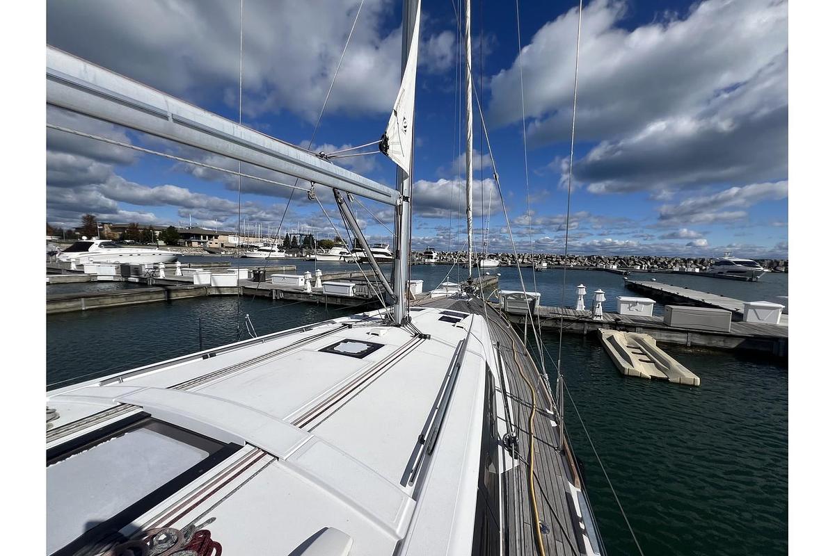 Used 2012 Beneteau Oceanis 45