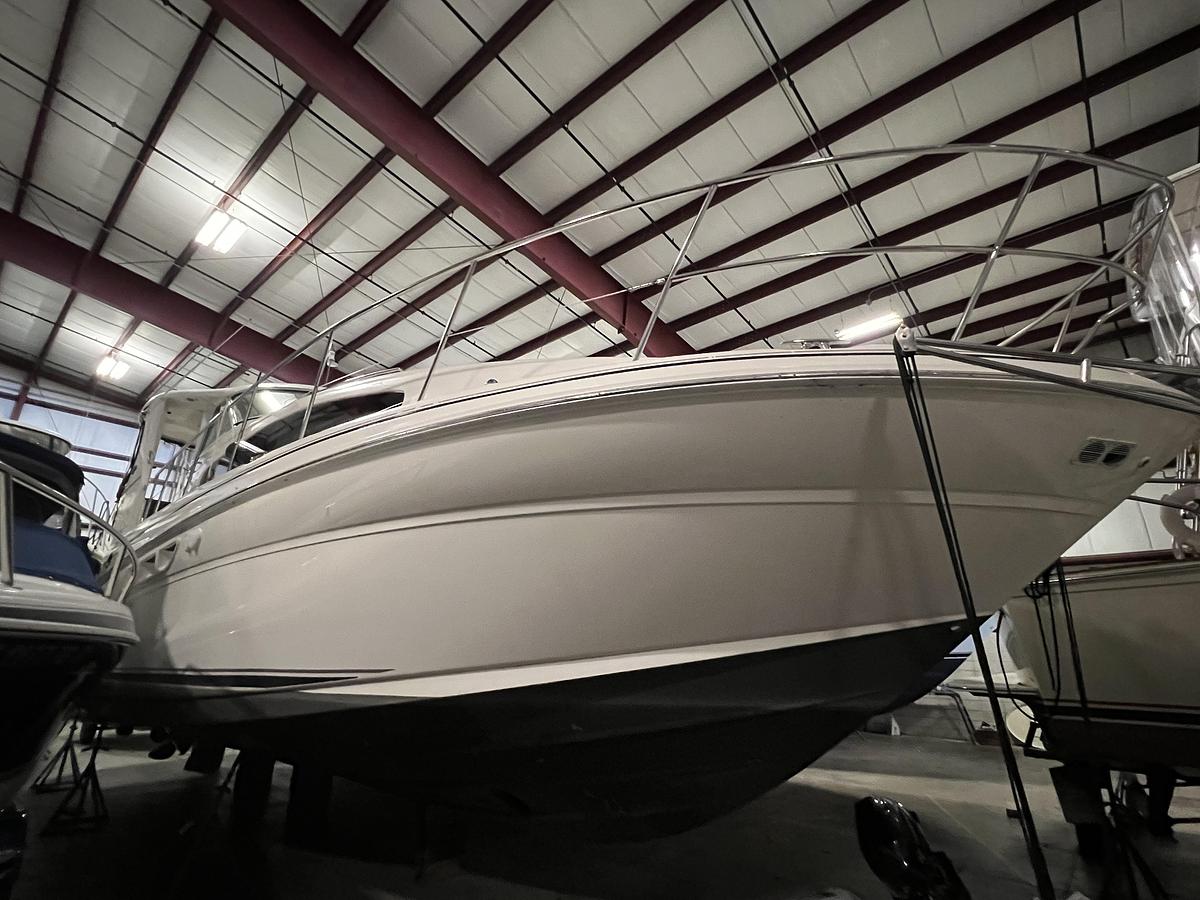Used 2004 Sea Ray 390 Motor Yacht