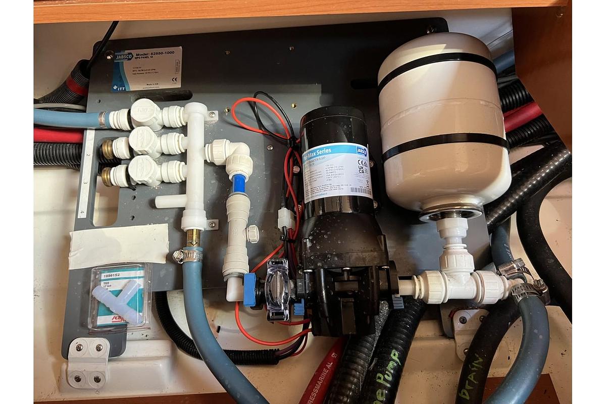 Used 2012 Beneteau Oceanis 45