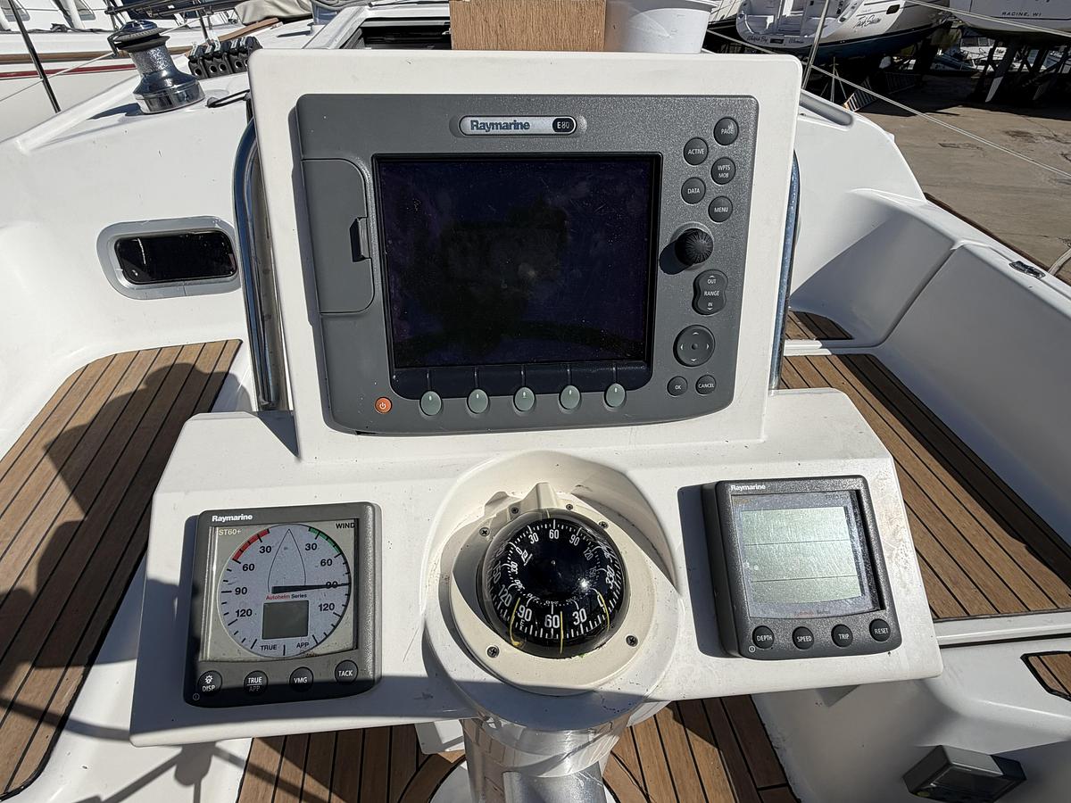 Used 2010 Beneteau Oceanis 34