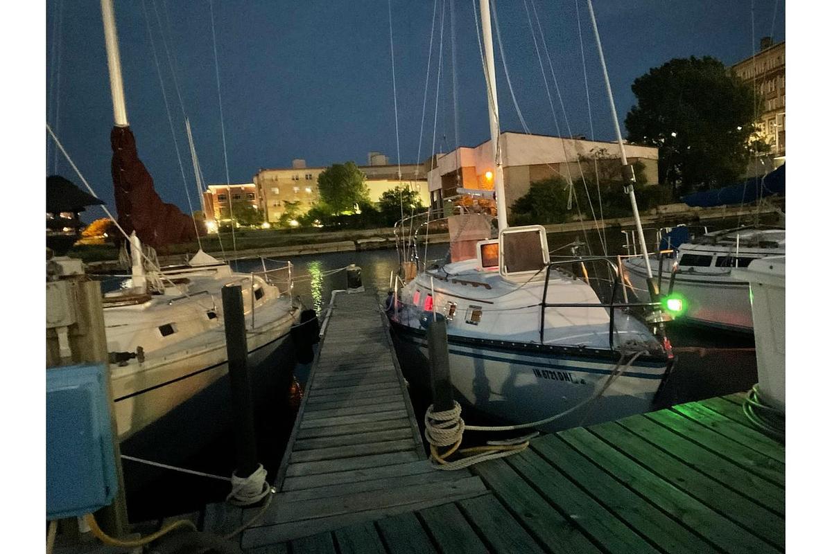 Used 1983 Marlow-Hunter 27 Cherubini