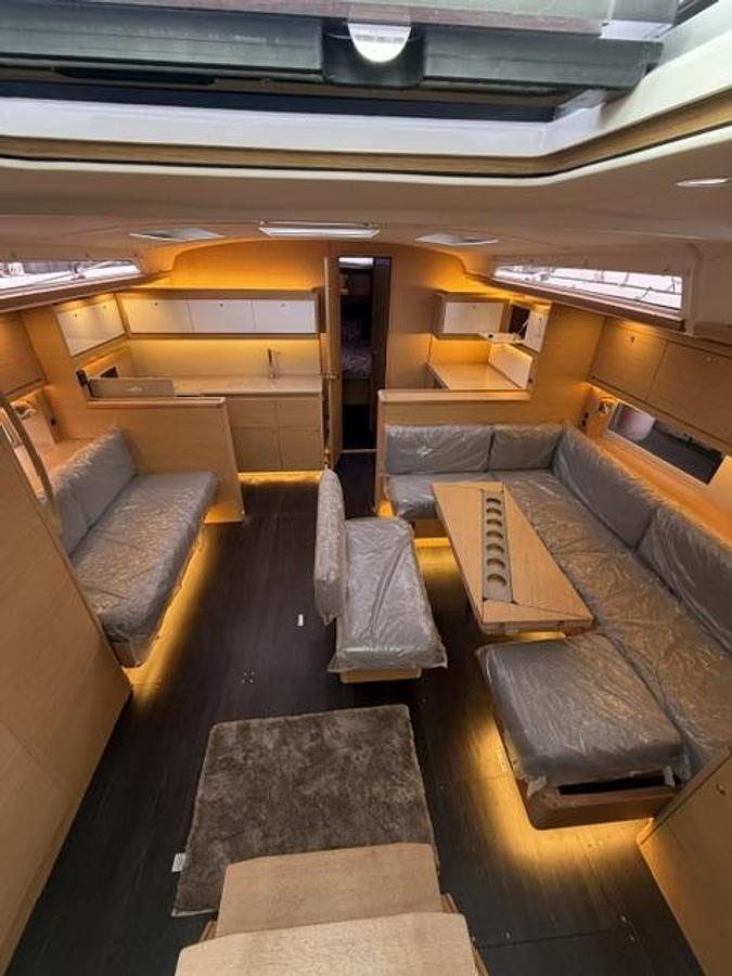 2024 Dufour Yachts D470